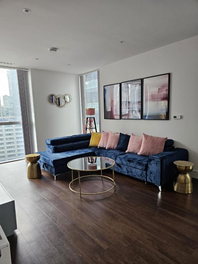 2 Bed Luxurious Apartments Canary Wharf London Exteriör bild