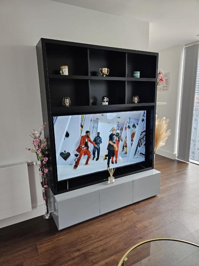 2 Bed Luxurious Apartments Canary Wharf London Exteriör bild